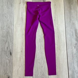 Lululemon Wunder Under 28" size 4